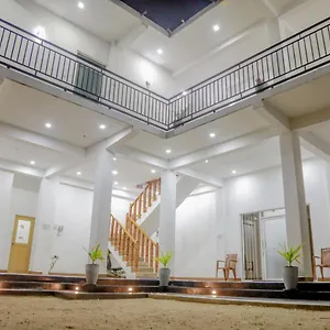 Hostel Araliya Lagoon Park 