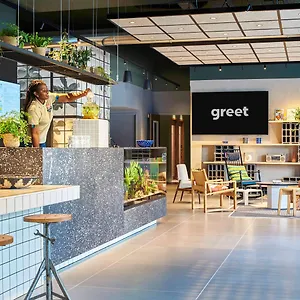 Hotell Greet Paris Porte De La Chapelle - Arena