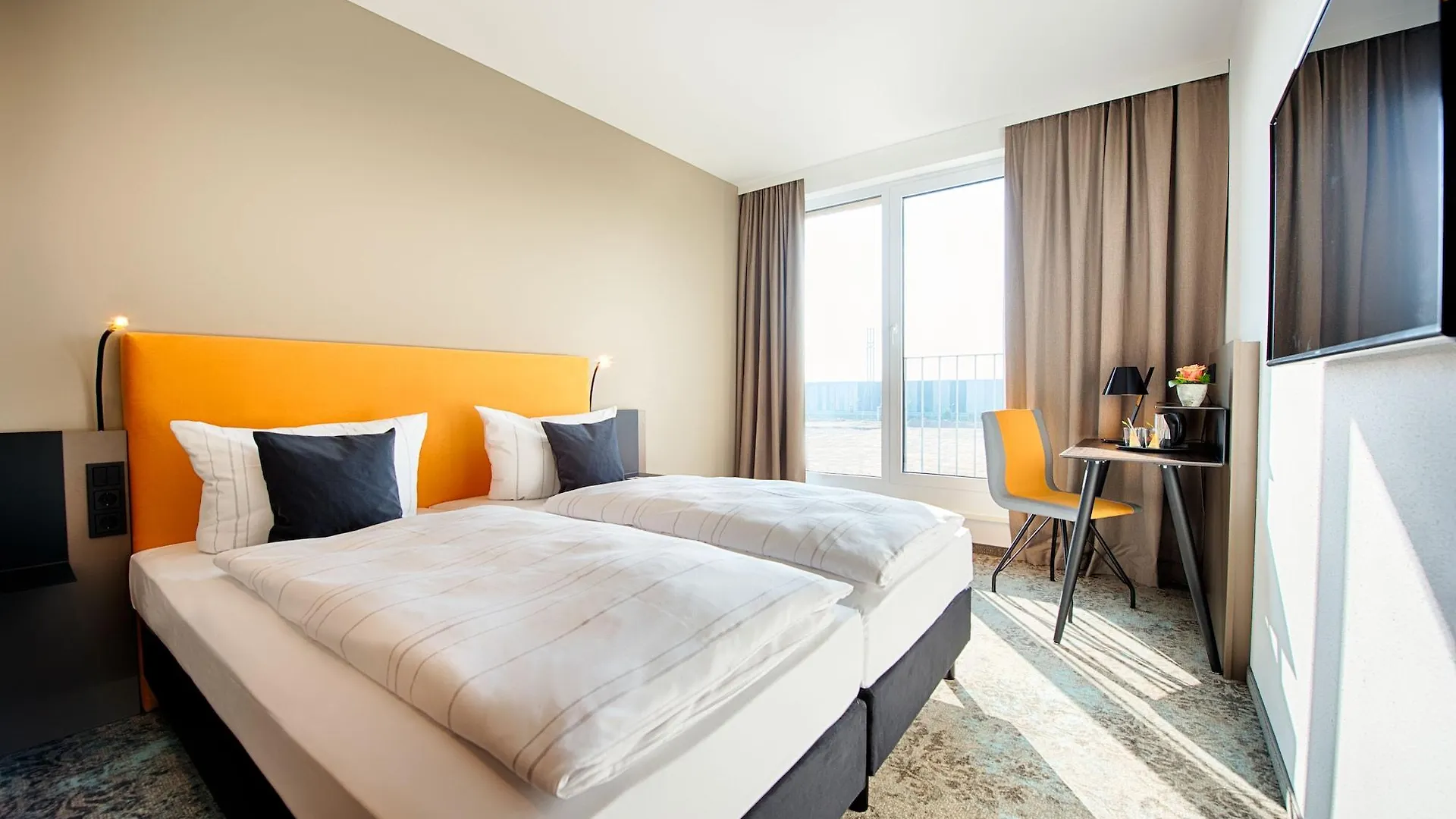***  Loginn Hotel Leipzig Tyskland
