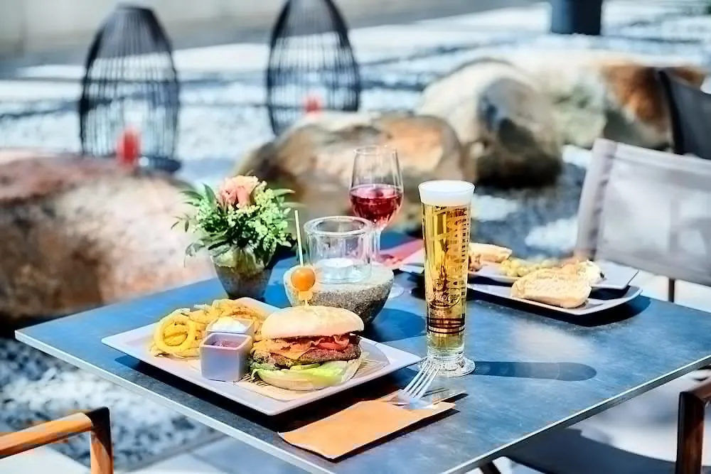 Loginn Hotel Leipzig 3*,